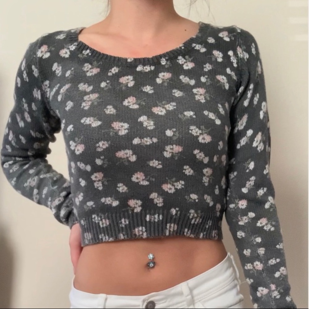 Abercrombie Cropped Sweater